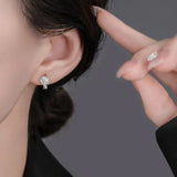Boucles d'oreilles carrées Nadine | Or Blanc