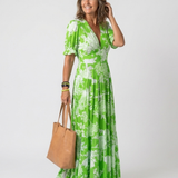 Ione | Robe midi à fleurs à manches courtes et décolleté en V