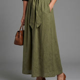 Vera | Ensemble de deux pièces Blouse noire Jupe midi verte olive