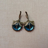Boucles d'oreilles Libellule Sphérique en Or Antique