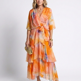 Calista | Robe maxi à décolleté en V, taille à nouer, en couches transparentes