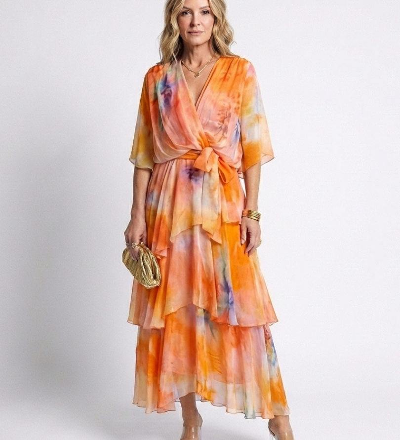 Calista | Robe maxi à décolleté en V, taille à nouer, en couches transparentes